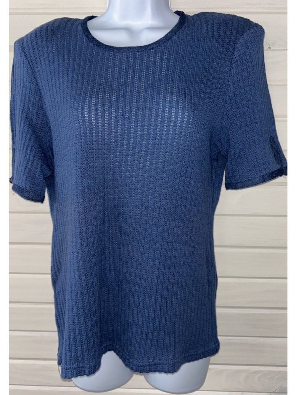 VTG Ali Miles Sz SMALL Blue S/S Knit Blouse Top Pullover Back Button EUC